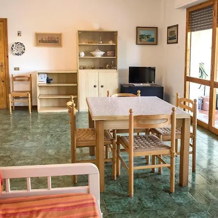 M251 - Marcelli, Trilocale Con Giardino A 100mt Dal Mare * Marcelli