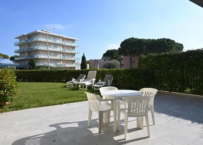 Apartment M251 - Marcelli, Trilocale Con Giardino A 100mt Dal Mare