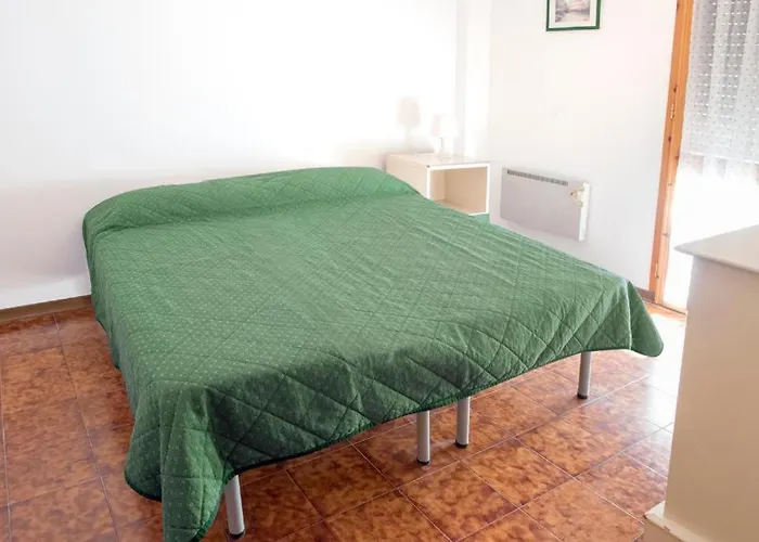 M251 - Marcelli, Trilocale Con Giardino A 100mt Dal Mare * Marcelli